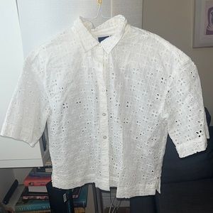 Gap white eyelet short sleeve button down size xs